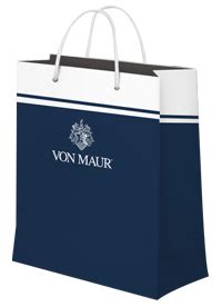 von maur shopping bag.